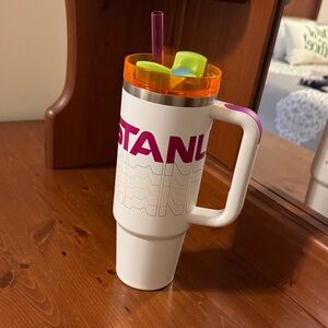 Stanley White Tumbler with Orange Lid and Colorful Straw (30oz)
